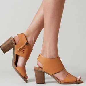 Tom’s Tan Leather Majorca Cutout Sandals